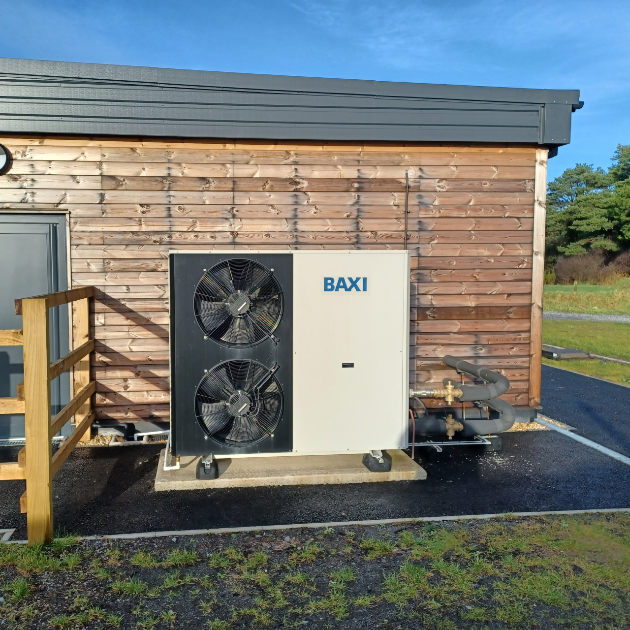 Baxi Air Source Heat Pump system - energy-efficient, low-carbon hot water solution to a new state-of-the-art shower facility at Pembrey Family Caravan and Camping Park