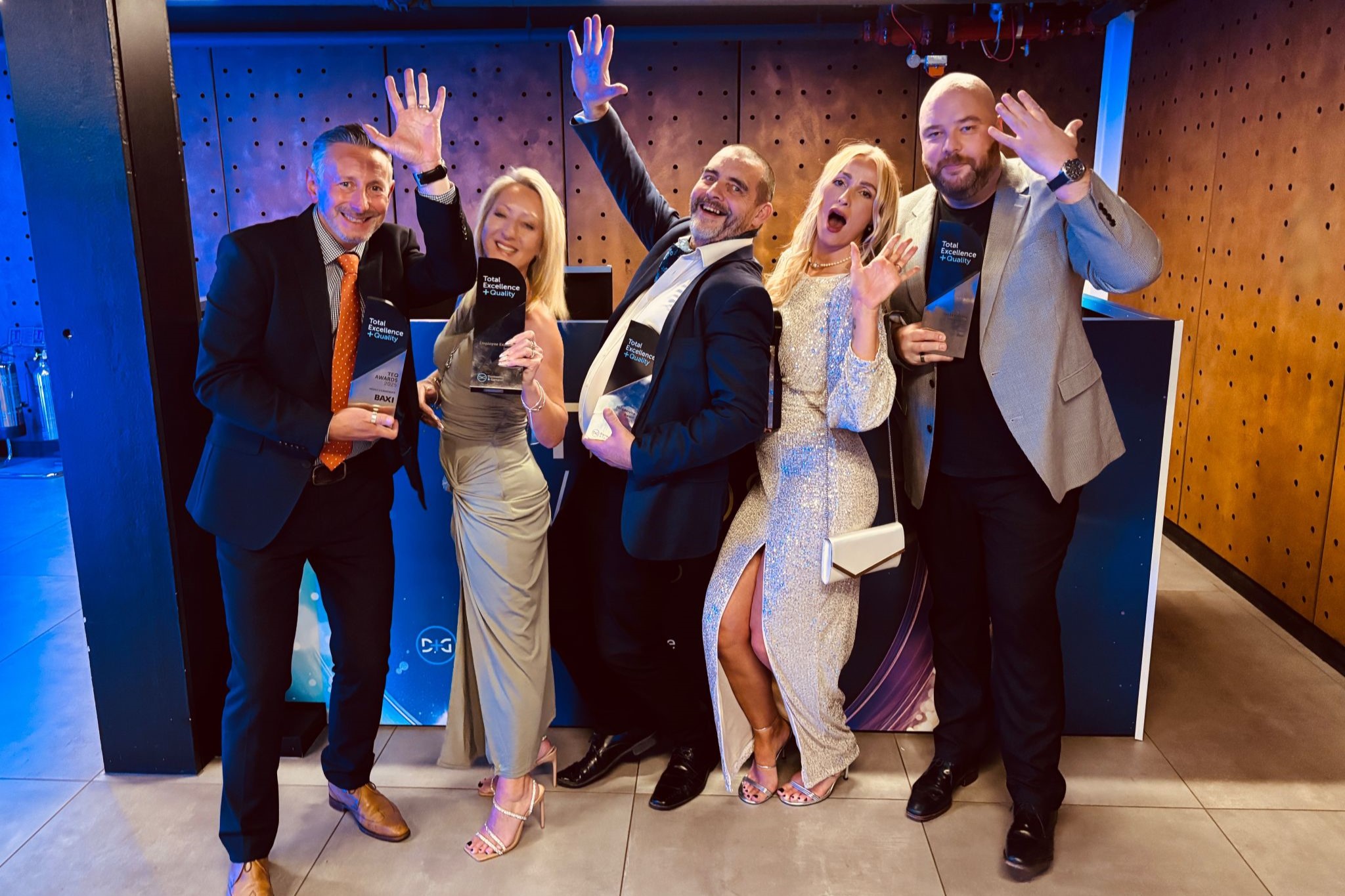 customer-service-team-celebrating-award