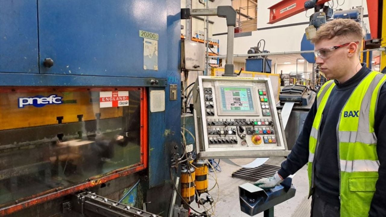 engineering-degree-apprentice-thumbnail