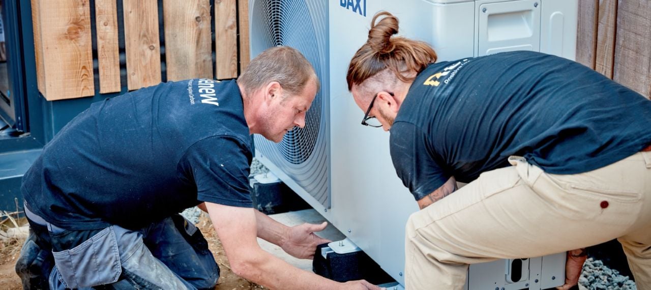Installing a Baxi air source heat pump