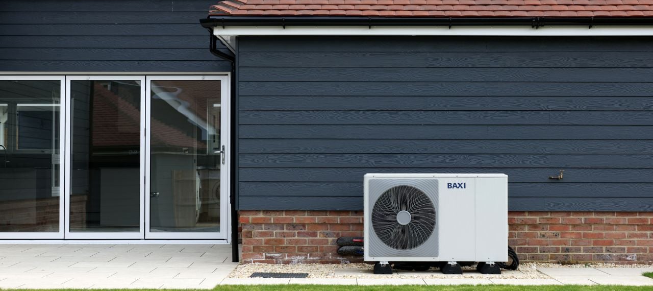 heat-pump-outside-1280-570