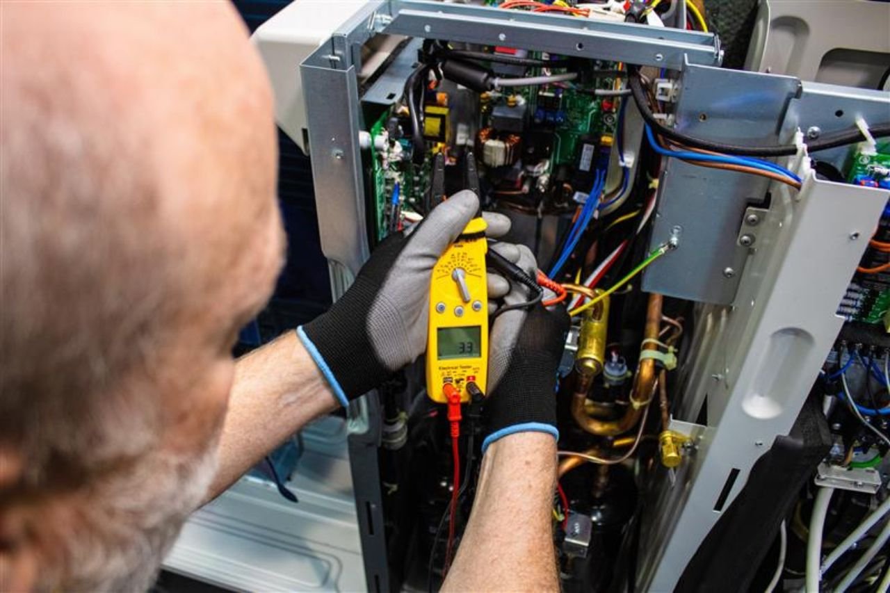 Become an air source heat pump installer - What qualifications do I need - Beginner and Advanced ASHP Training Courses