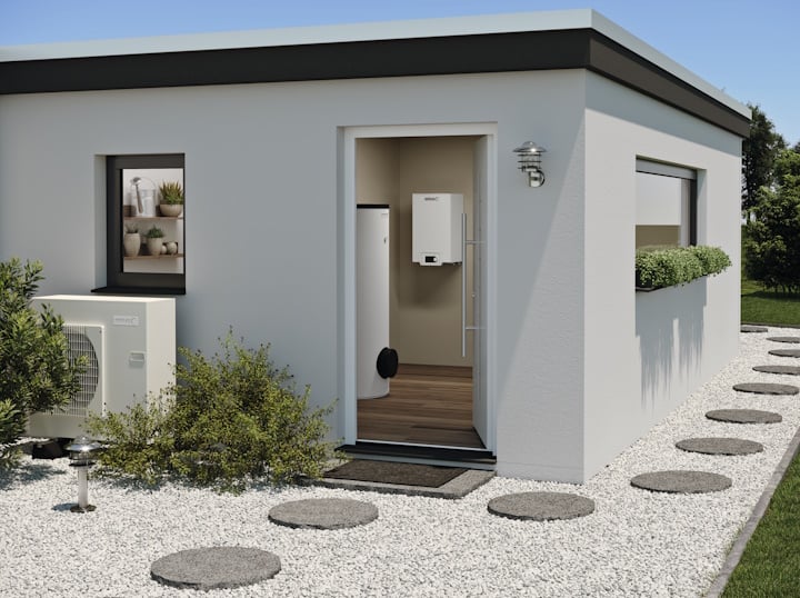 Technikhäuschen in einem Garten mit Blick auf die Luft-Wasser-Wärmepumpe BLW Split von BRÖTJE
