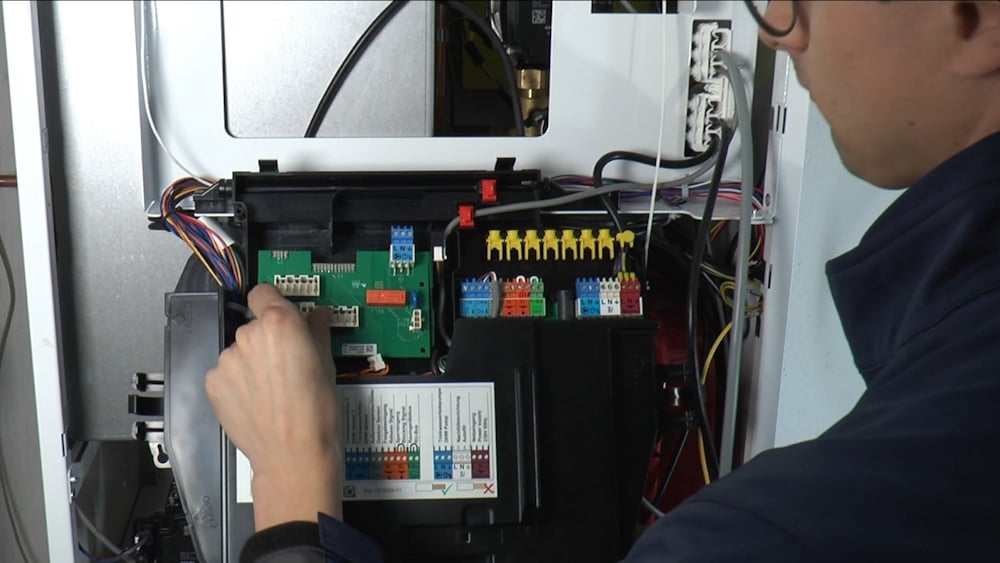 BBK.1 in nur fünf Schritten mit einer Wärmepumpe verbinden