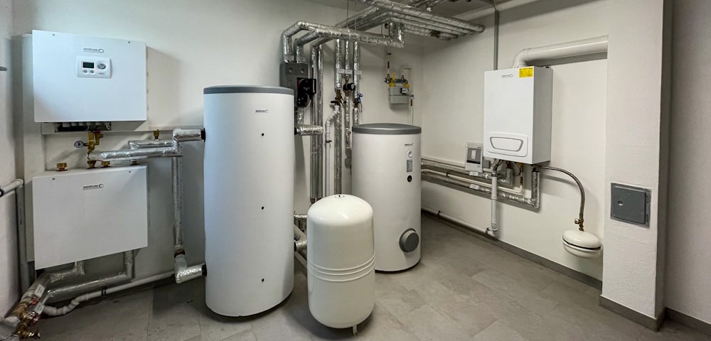 BRÖTJE Referenz: Hybridwärmelösung mit Wärmepumpe und Gas-Brennwerttechnik im Mietwohnungsbau
