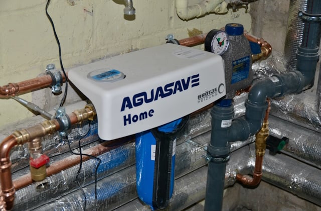 BRÖTJE Referenz: Hybridheizung mit Wärmepumpe und Öl-Brennwertkessel in einem Zweifamilienhaus in Kamen