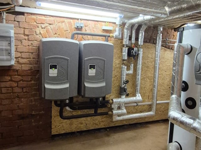 Zwei Frischwasser-Stationen 