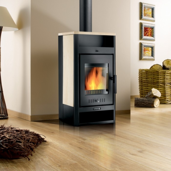 photo-d-ambiance-poele-a-bois-tilia-pierre-de-gres