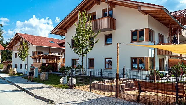 Remeha Heizungsanlage in Siedlung Grainau - Gebäude in Aussenansicht