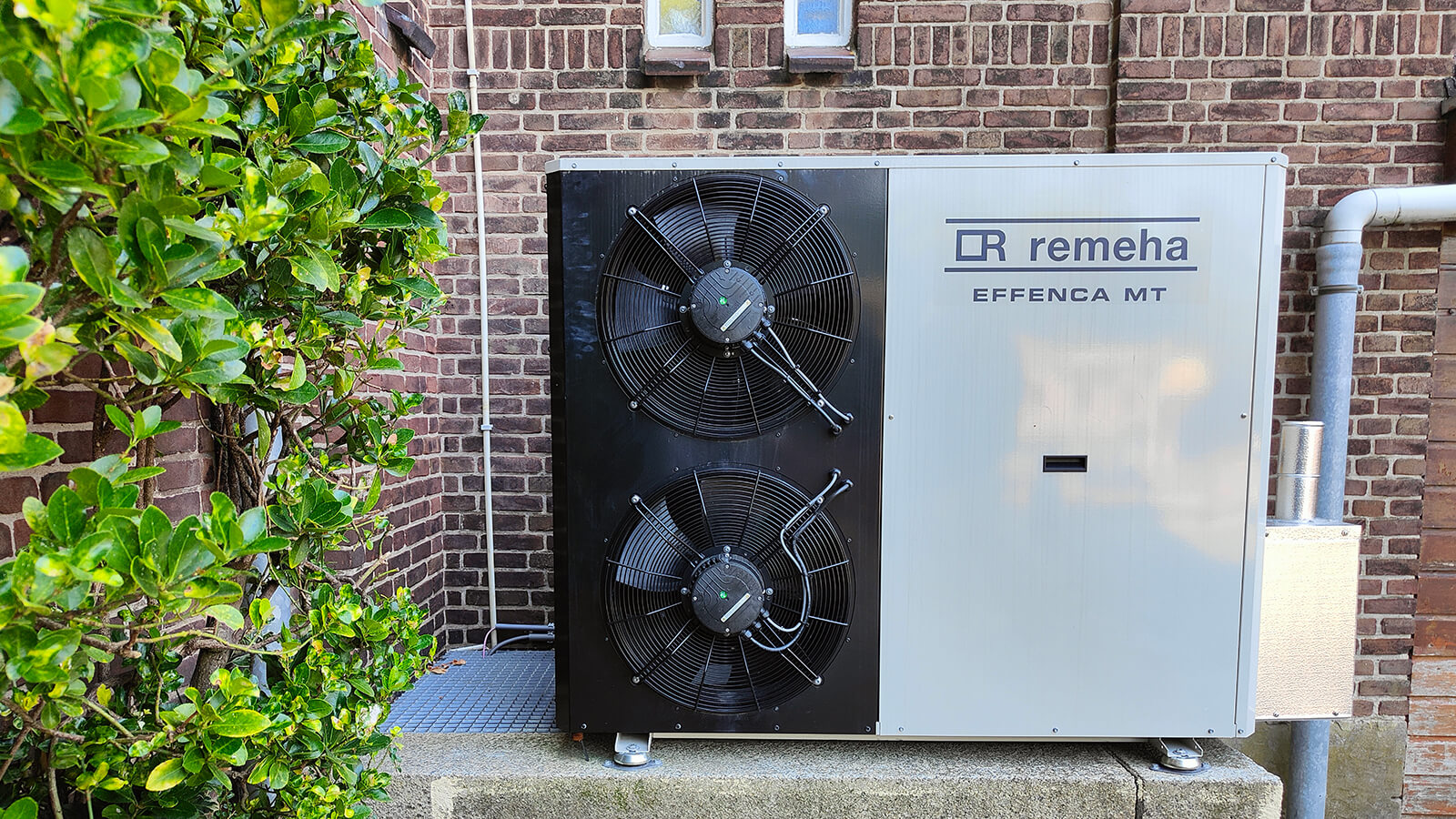 effenca-hybride-warmtepomp-verduurzaamt-school_remeha