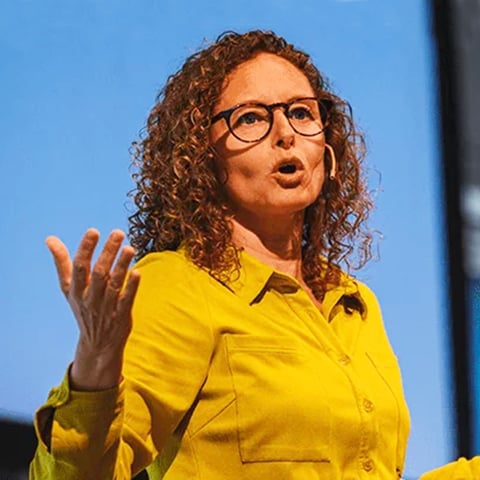 esther_dagvoorzitter