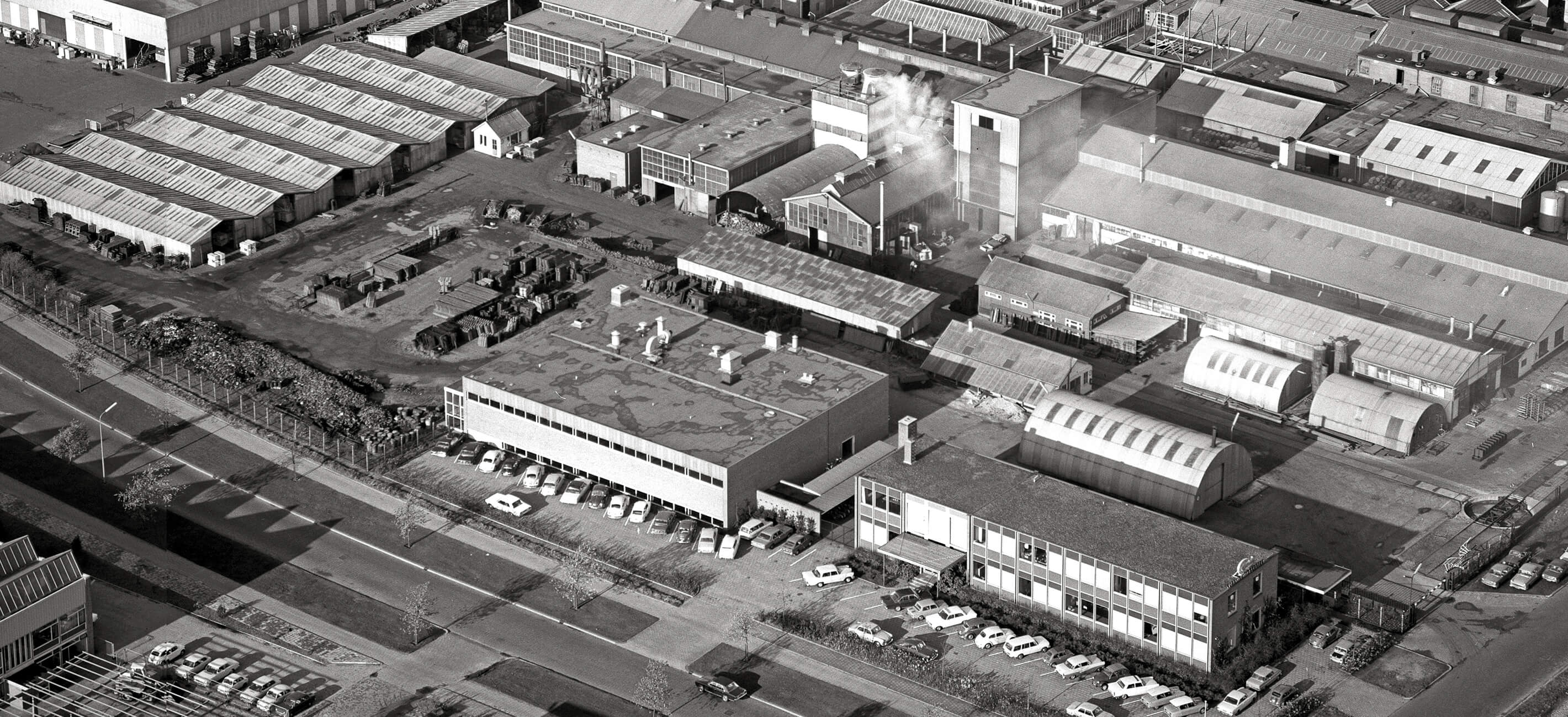 1969-luchtfoto-remeha_90-jaar-Remeha