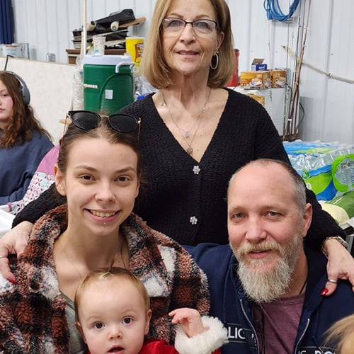 BELMKT-41112 GRAPHICS Pay It Forward Story  Elizabeth Quien_500x500_2