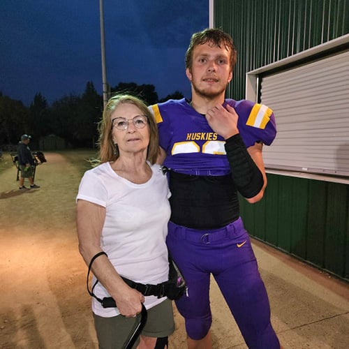 BELMKT-41112 GRAPHICS Pay It Forward Story  Elizabeth Quien_500x500_4