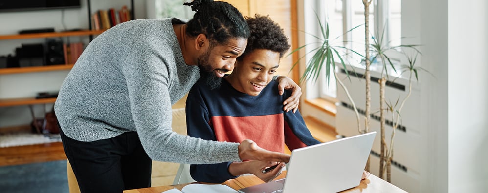 RET24-450 INSIGHTS + SOCIAL Youth Banker Security Tips Sept 2024_Web_998x396 P1