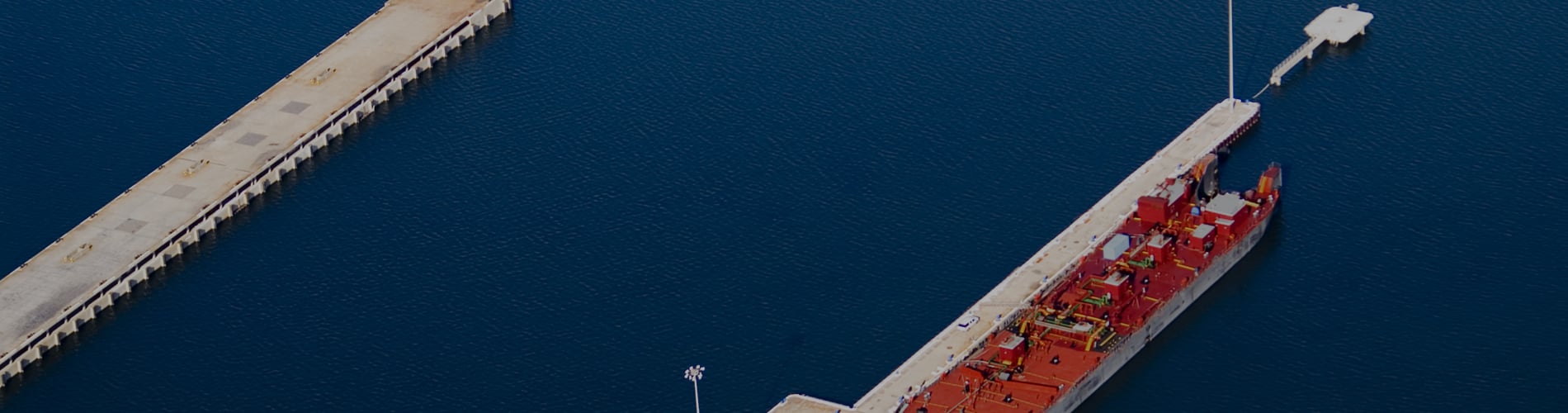 Oil tanker