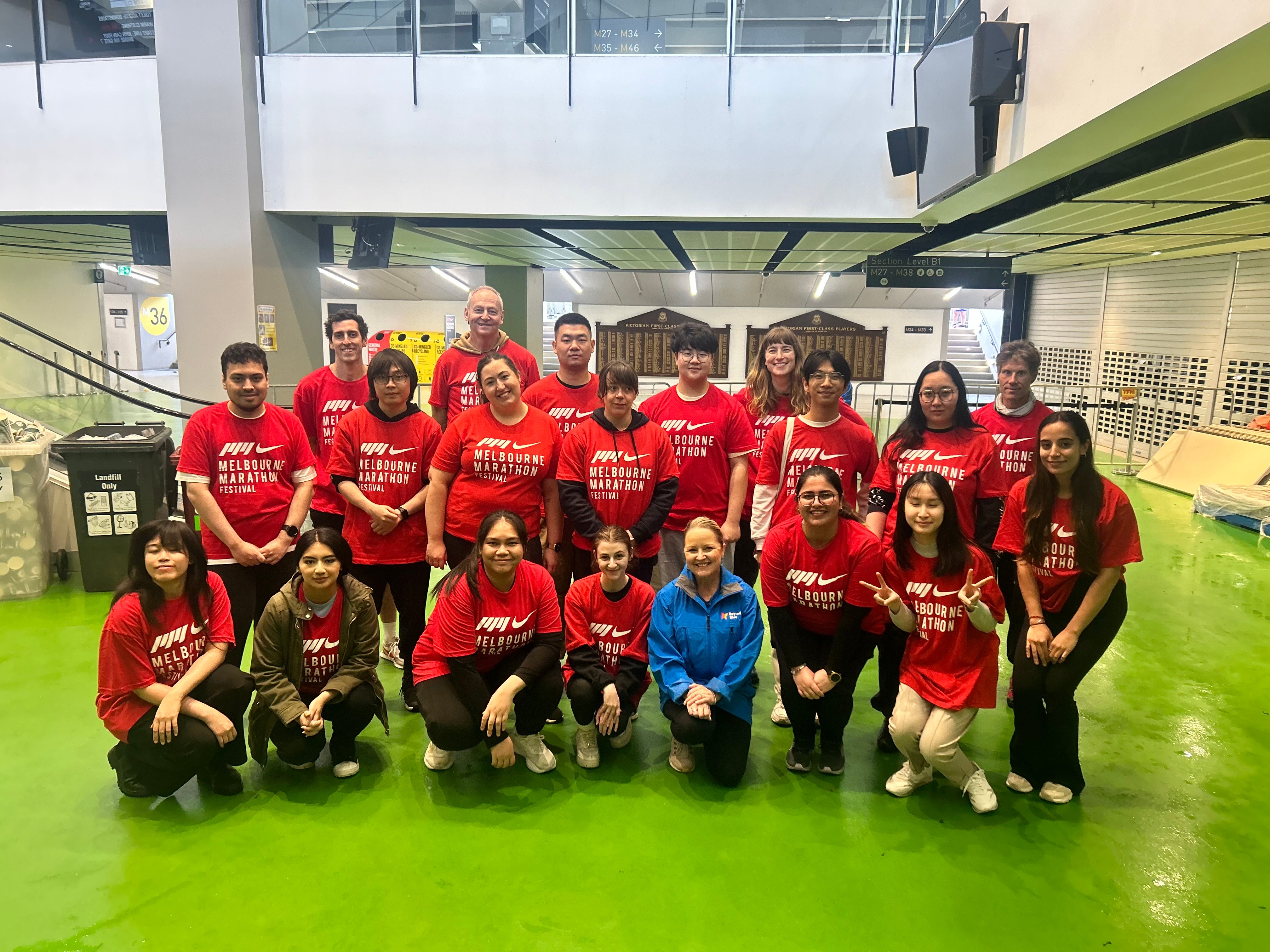 Beyond Blue volunteers at Nike Melbourne Marathon