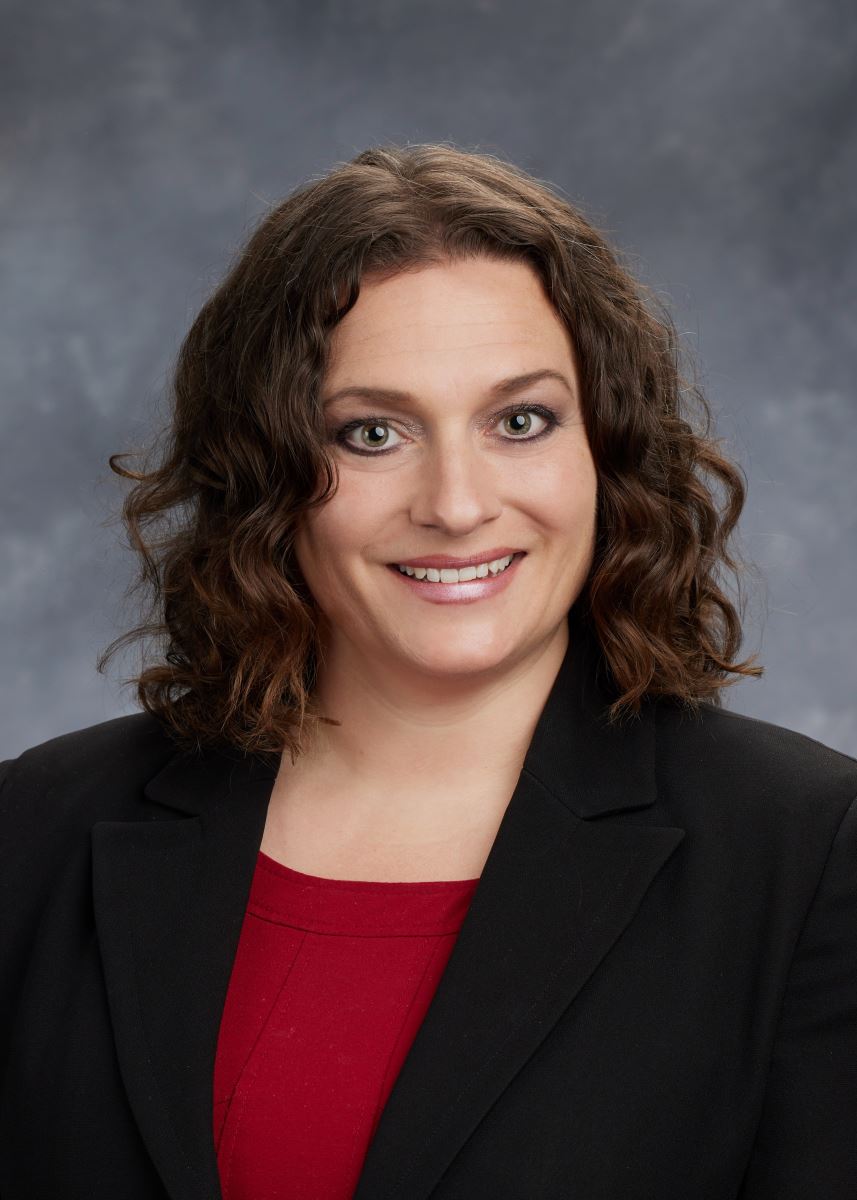 Headshot of Kim Thomas