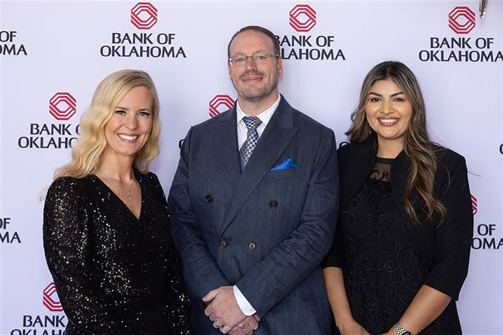 Empleados de Bank of Oklahoma que retribuyen en la comunidad