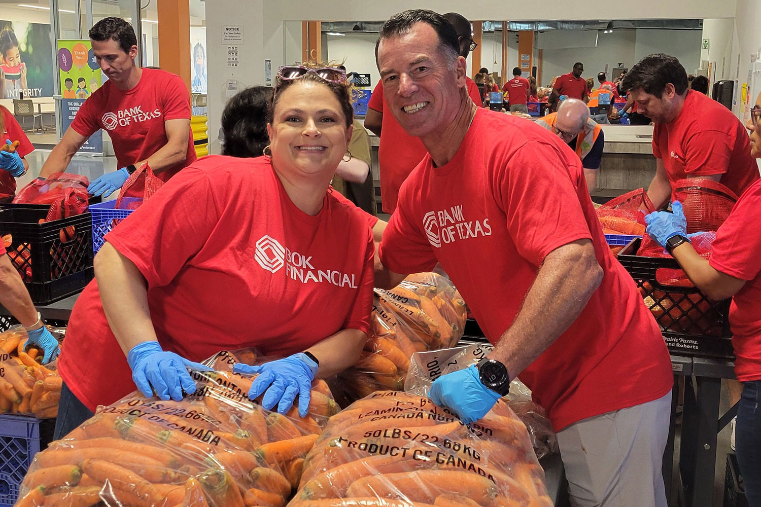 Bank of Texas employees giving back in the community