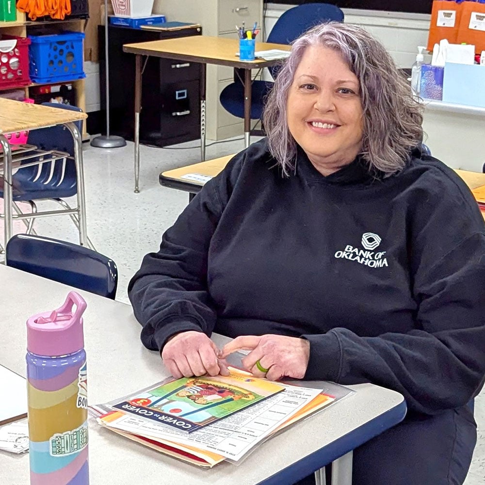 Jessica Powers volunteers for Reading Partners in Tulsa.