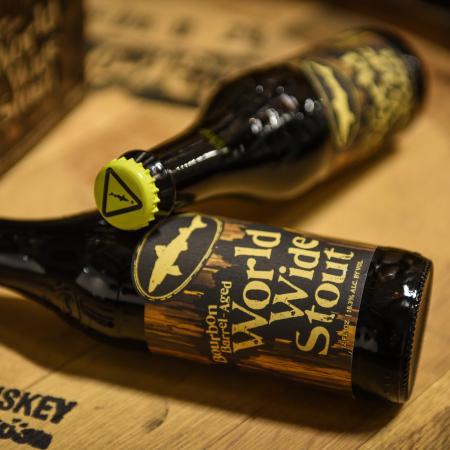 Bourbon Barrel-Aged World Wide Stout by Dogfish Head Craft Brewery