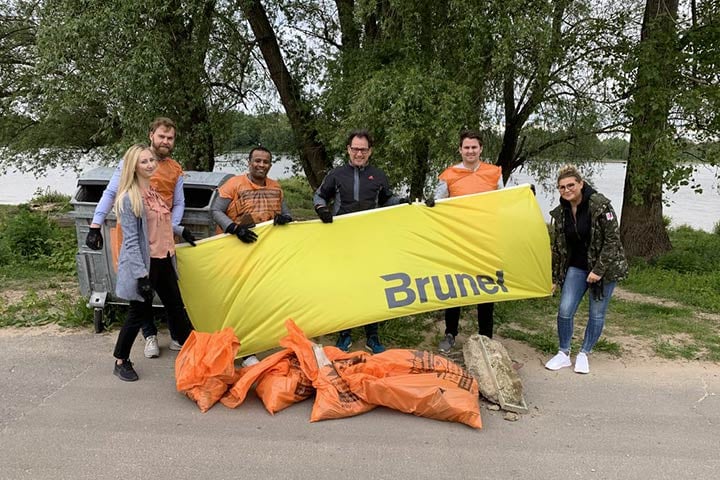 Müllsammelaktion am Rhein