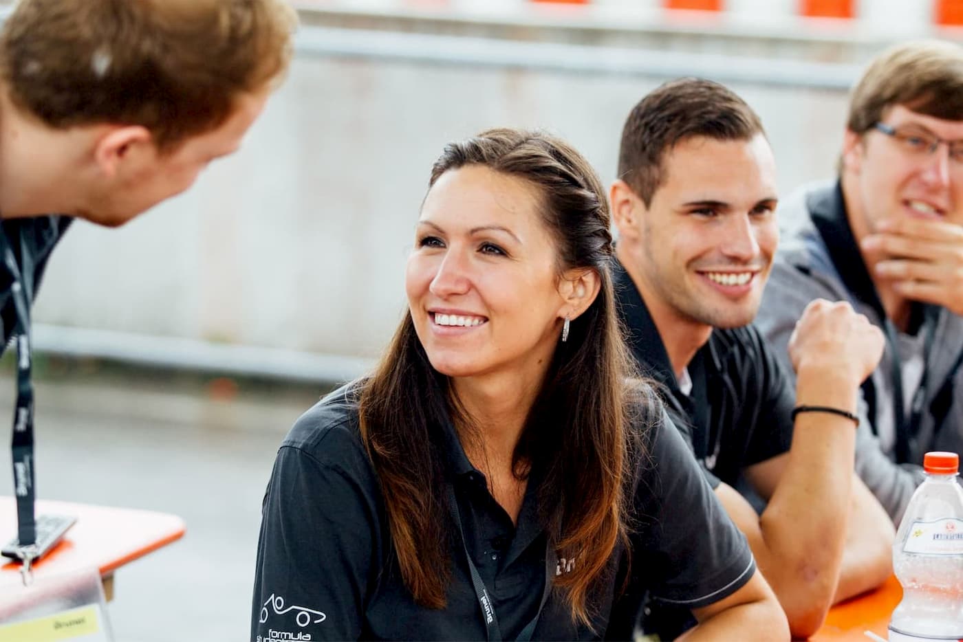 BrunelTeilnehmerinbeiderFormulaStudent