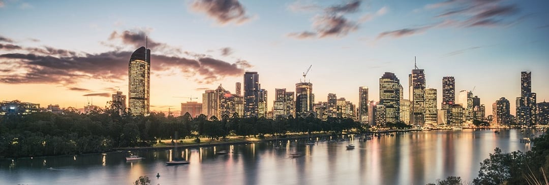 Panoramic shot of Brisbane city including buildings behind river