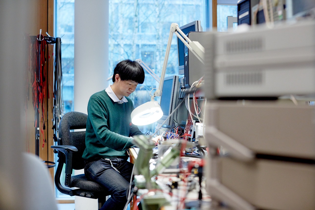 Service desk engineer