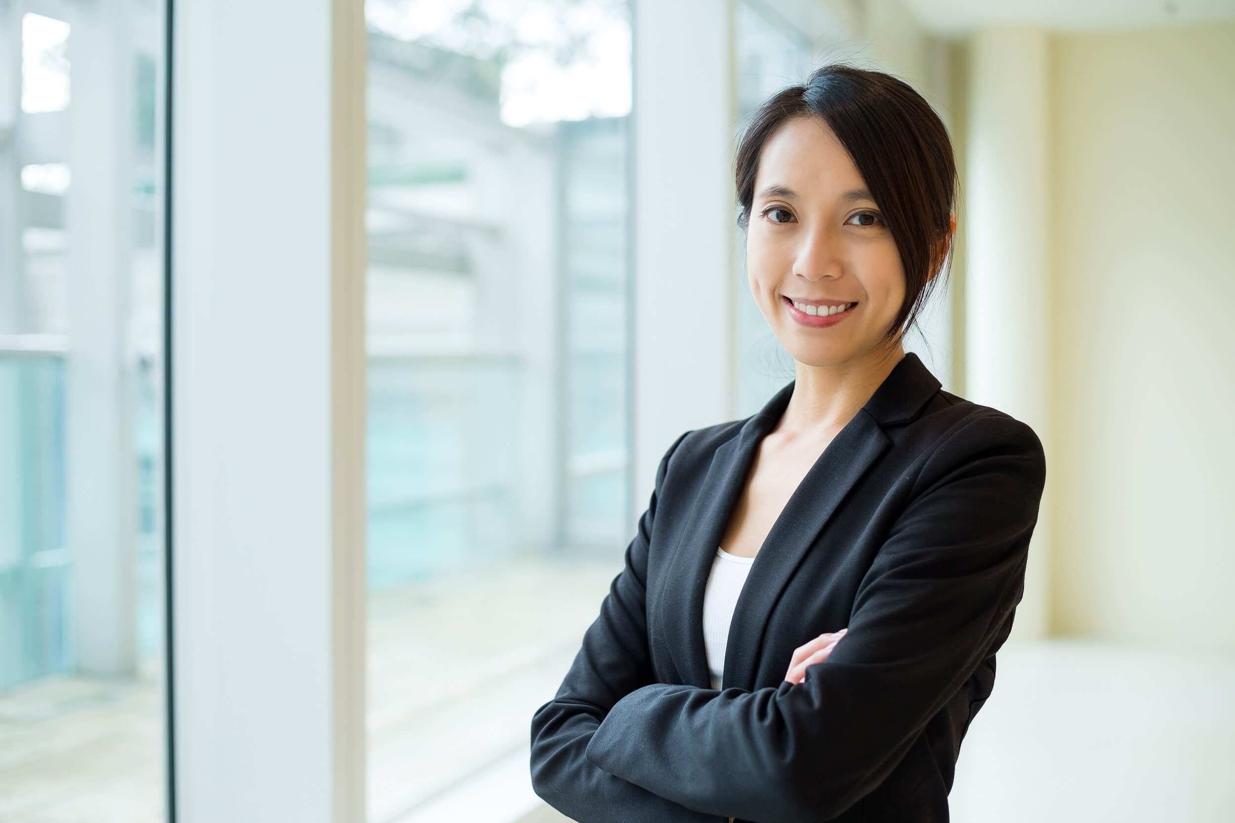 Asian businesswoman smiling 