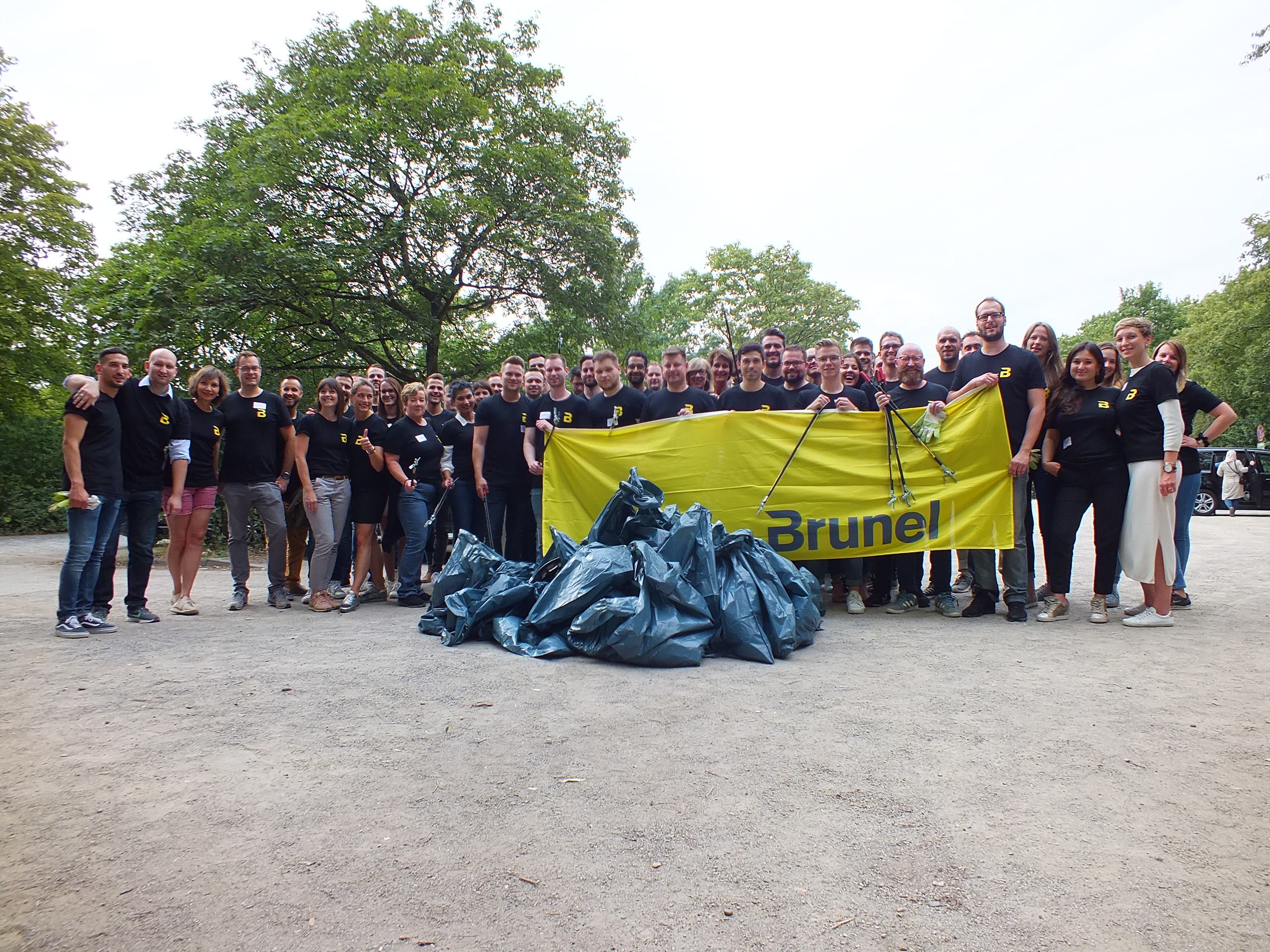 Brunel Germany proves combining fun and doing good goes hand in hand! For their summer workshop, teams of Brunellers throughout Germany set out to rid their local environments of plastics and trash. Everyone loves a clean area!