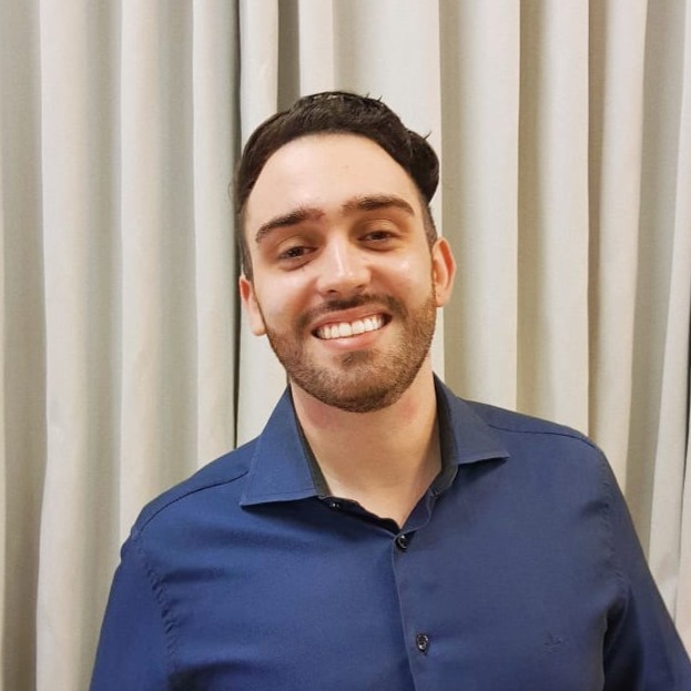 Card Victor Amorim on LinkedIn