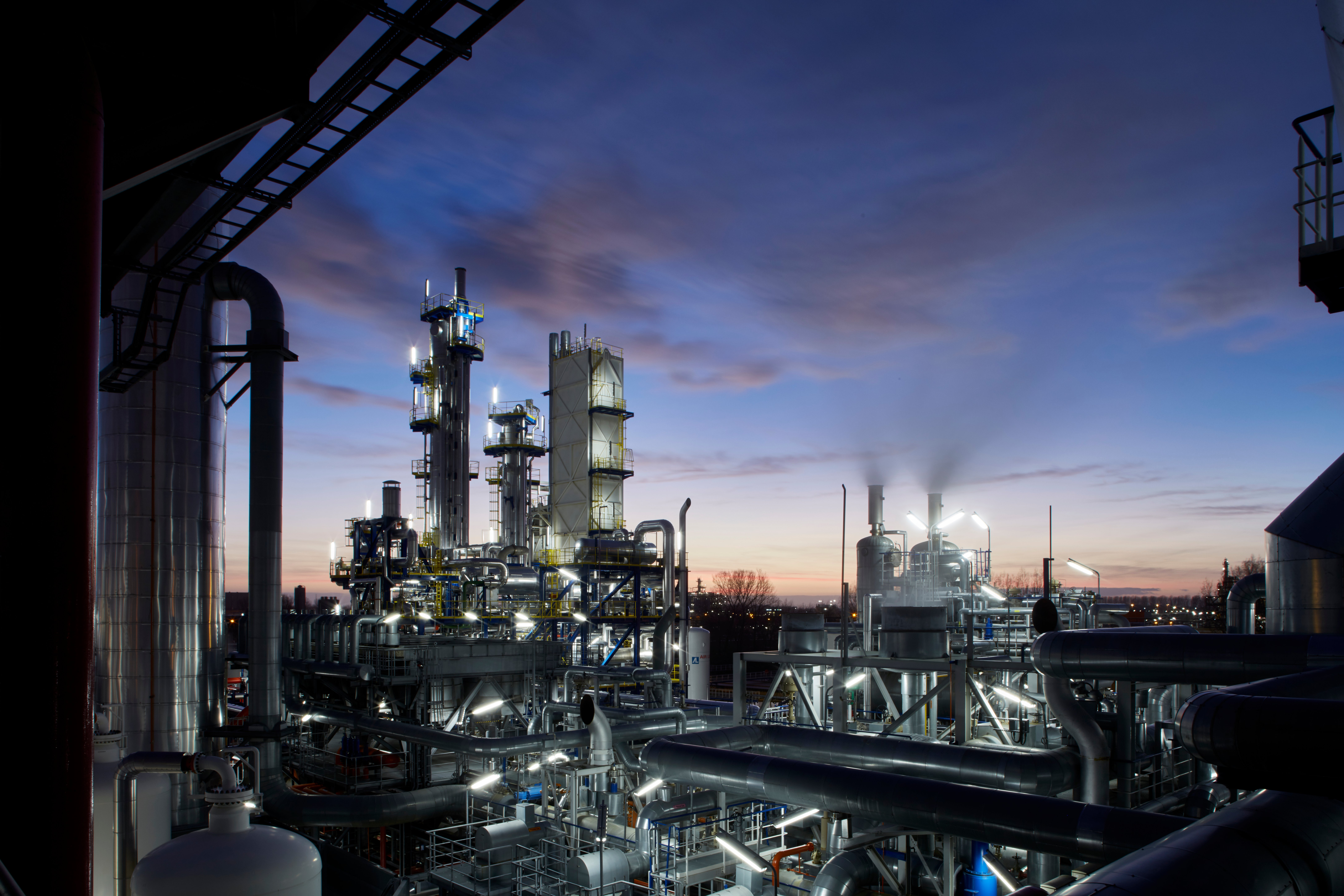 1-12-15 Brunel 1340 for ad petrochemie downstream Singapore magazine