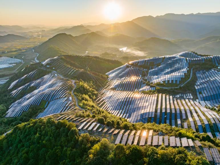 Solarfarm in den Bergen