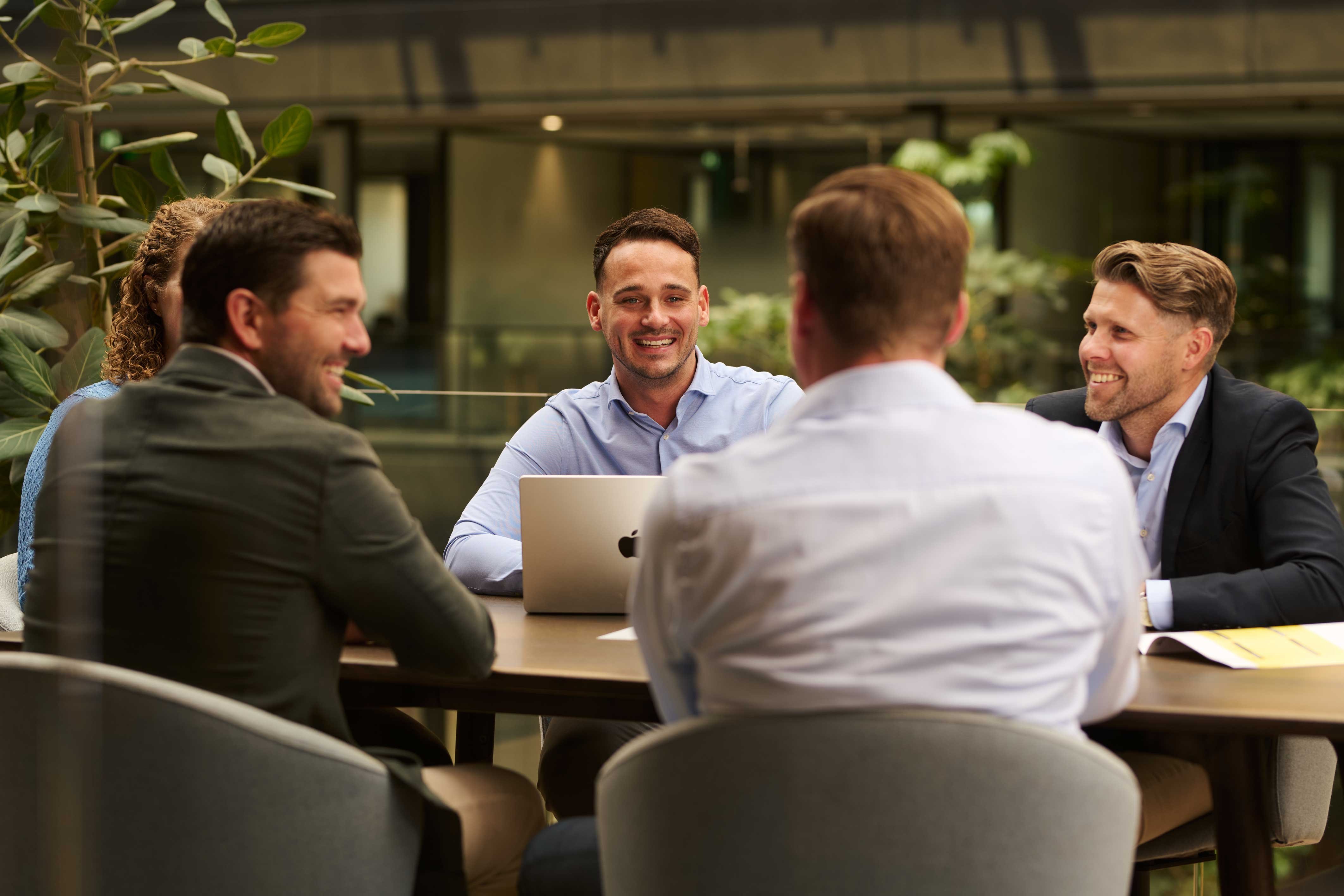 Brunel_SalesConsultantCampaign_[ByJeremyZiessen]-15-w