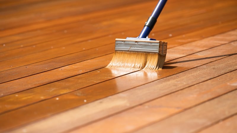 Brush oiling deck