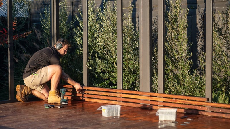 Securing screening timber to posts