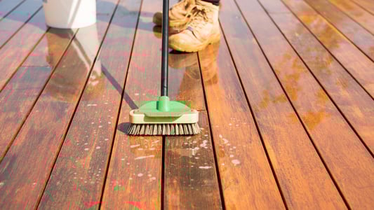 How to clean a deck