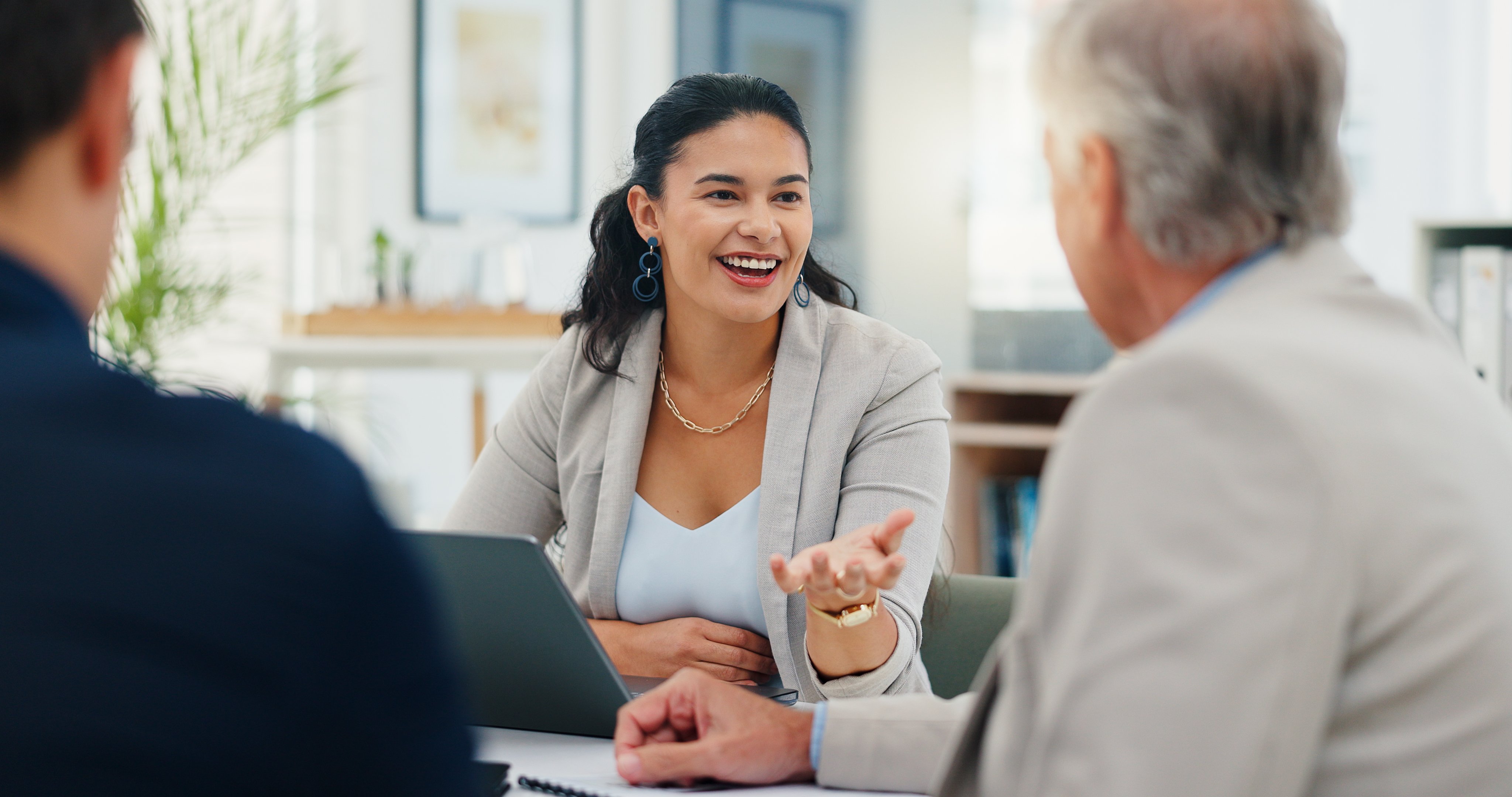 Why central banks are buying gold amid soaring prices