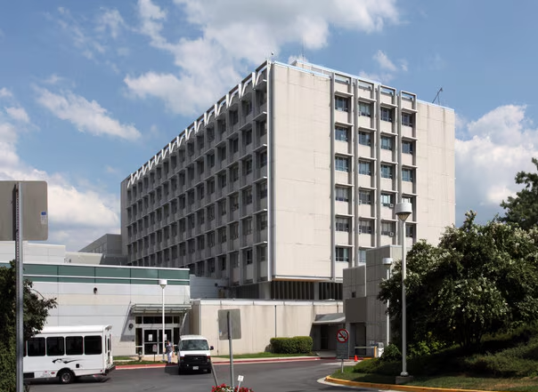 Holy Cross Hospital exterior photo