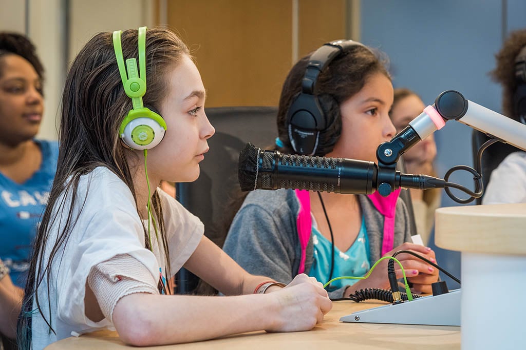 girls at Seacrest studios