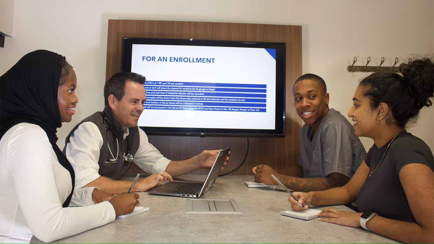 Caleb Ward, MD, conducts PEDIDOSE enrollment training for the ED Research interns to ensure a true understanding of how to successfully enroll an eligible research subject.