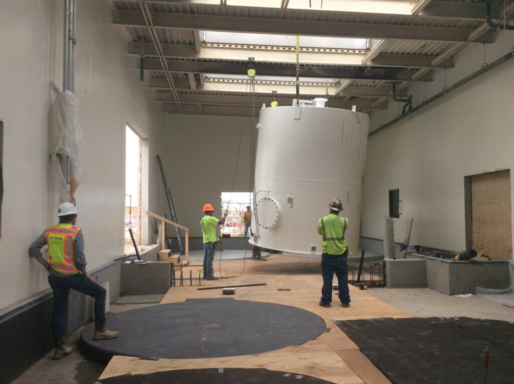 https://edge.sitecorecloud.io/cimicgroupl6308-fdcorpxmclo088b-productioneda2-a2bc/media/project/cimic/flatiron/news/2023/chemical-tank-set-5-1-1024x765.jpeg?h=765&iar=0&w=1024