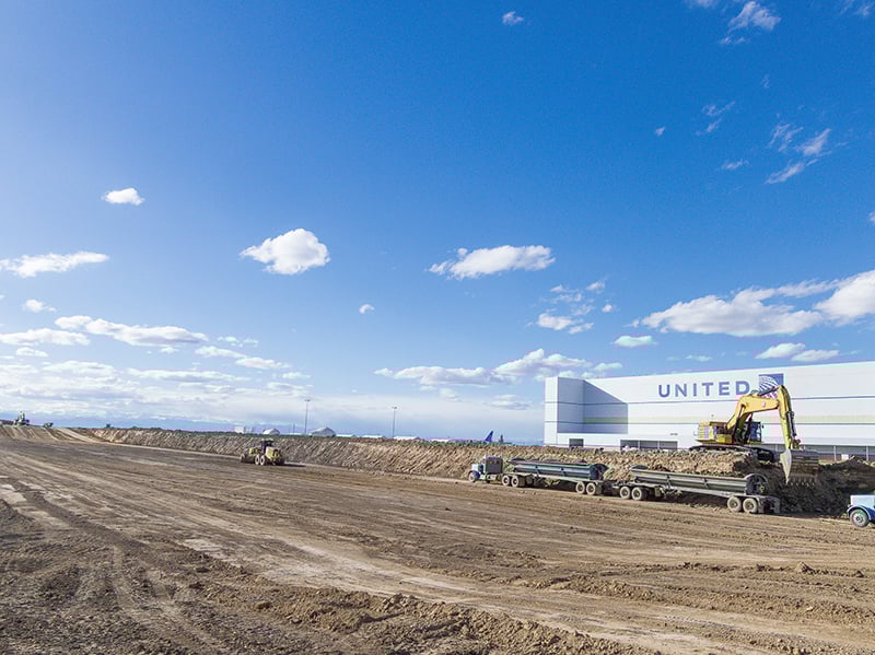 https://edge.sitecorecloud.io/cimicgroupl6308-fdcorpxmclo088b-productioneda2-a2bc/media/project/cimic/flatiron/projects/aviation/ual-aircraft-parking/800x590/united-airlines-aircraft-parking-pad-0p3a8034.jpg?h=599&iar=0&w=800