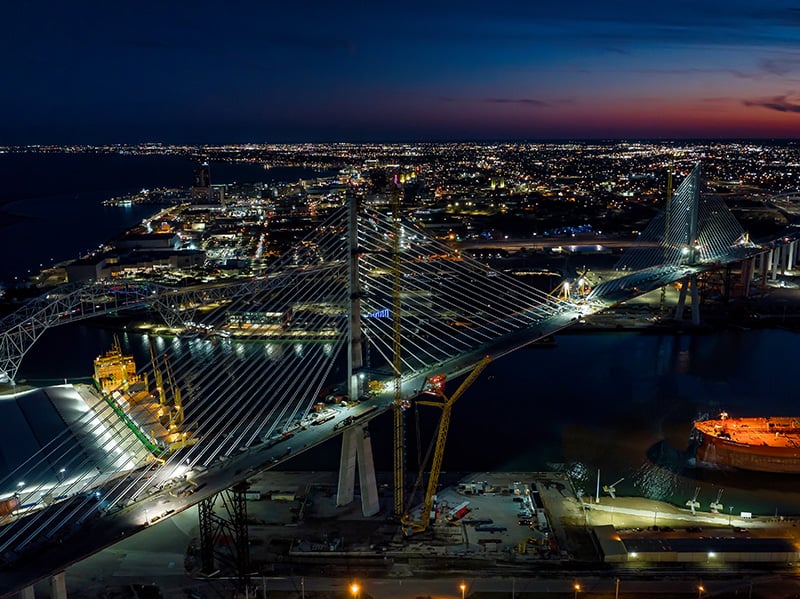 https://edge.sitecorecloud.io/cimicgroupl6308-fdcorpxmclo088b-productioneda2-a2bc/media/project/cimic/flatiron/projects/bridges/harbor-bridge/800x590/2-2.jpg?h=599&iar=0&w=800