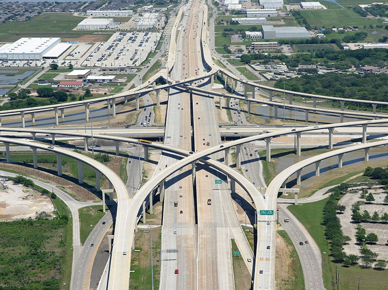 https://edge.sitecorecloud.io/cimicgroupl6308-fdcorpxmclo088b-productioneda2-a2bc/media/project/cimic/flatiron/projects/highways/harris-county-toll-lanes/800x590/sh-288-tollway-2105055092.jpg?h=599&iar=0&w=800