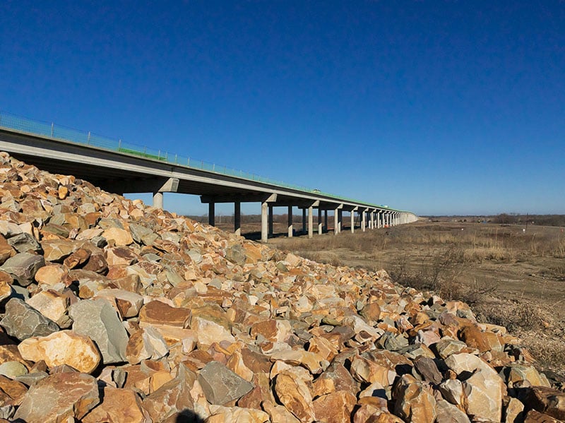 https://edge.sitecorecloud.io/cimicgroupl6308-fdcorpxmclo088b-productioneda2-a2bc/media/project/cimic/flatiron/projects/highways/lake-ralph-hall/800x590/early-2023.jpg?h=599&iar=0&w=800