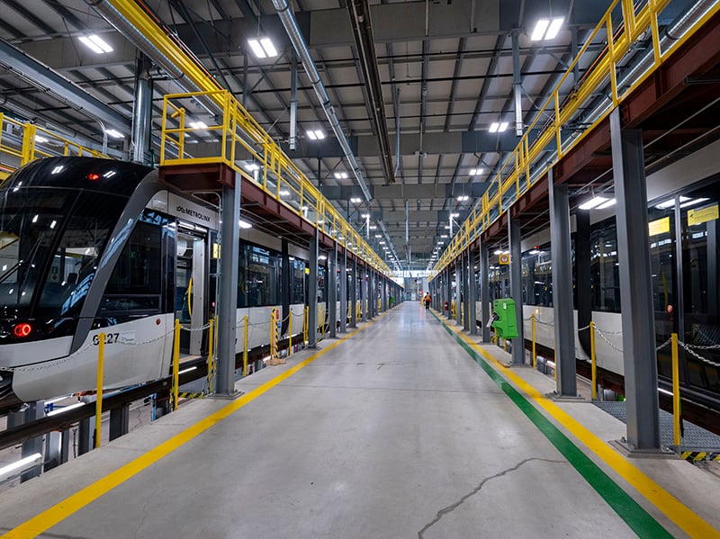 Eglinton Crosstown LRT https://edge.sitecorecloud.io/cimicgroupl6308-fdcorpxmclo088b-productioneda2-a2bc/media/project/cimic/flatiron/projects/tunneling/eglinton-crosstown-lrt/800x590/eclrt_emsf-4.jpg?h=599&iar=0&w=800