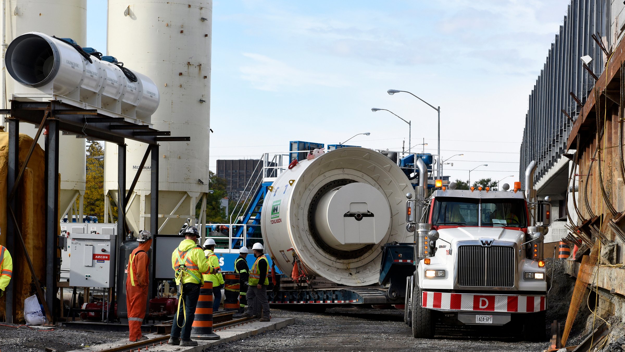 Combined Sewage Storage Tunnel https://edge.sitecorecloud.io/cimicgroupl6308-fdcorpxmclo088b-productioneda2-a2bc/media/project/cimic/flatiron/projects/water/combined-sewage-storage-tunnel/2400x1350/2571-tbm-launch-101717.jpg?h=1350&iar=0&w=2400